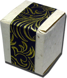 Lotka Seeded Favor Box - Black and Gold