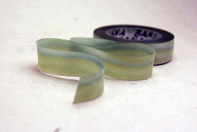 blend 054 silk ribbon