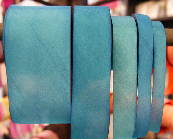 bias cut silk ribbon 056